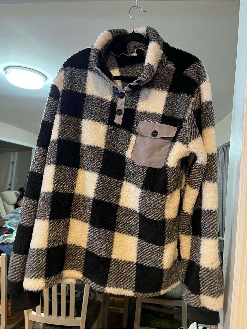Chicyeah Black and White Checkered Sherpa Pullover Sweater large unisex